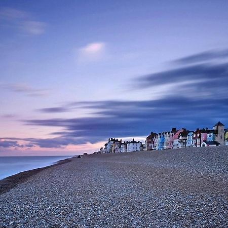 Beautiful Immaculate Aldeburgh Cottage, Sunny Outdoor Space, Free Parking - Easy Walk To Beach & Town Экстерьер фото