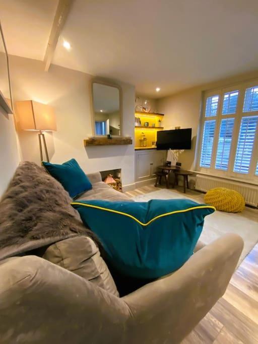Beautiful Immaculate Aldeburgh Cottage, Sunny Outdoor Space, Free Parking - Easy Walk To Beach & Town Экстерьер фото