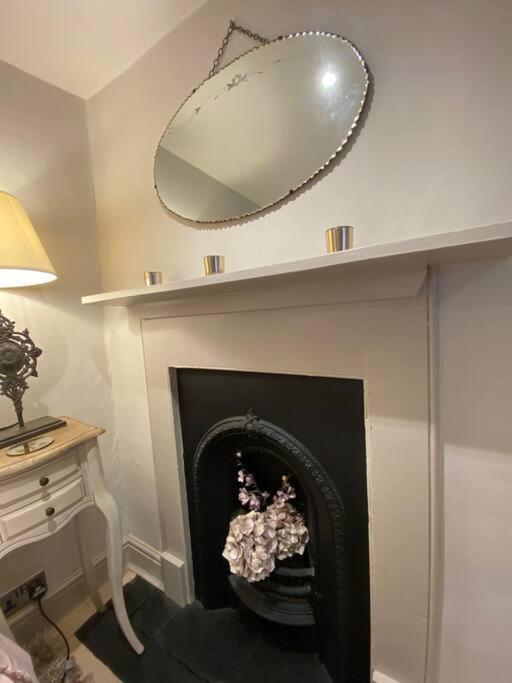 Beautiful Immaculate Aldeburgh Cottage, Sunny Outdoor Space, Free Parking - Easy Walk To Beach & Town Экстерьер фото