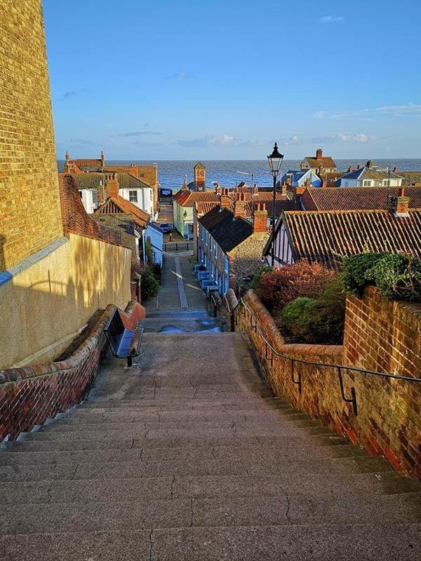 Beautiful Immaculate Aldeburgh Cottage, Sunny Outdoor Space, Free Parking - Easy Walk To Beach & Town Экстерьер фото